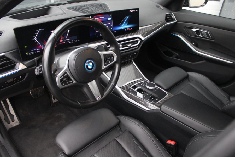 BMW 3-serie 330e M-Sport Pro | Pano | HUD | Carbon | HIFI | 19''