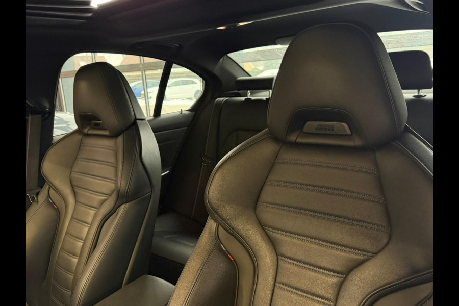 BMW 3-serie 330e xDrive M-Sport Pro | Kuipstoelen | Pano | ACC | HUD | Memory