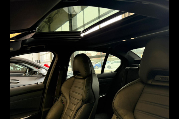 BMW 3-serie 330e xDrive M-Sport Pro | Kuipstoelen | Pano | ACC | HUD | Memory