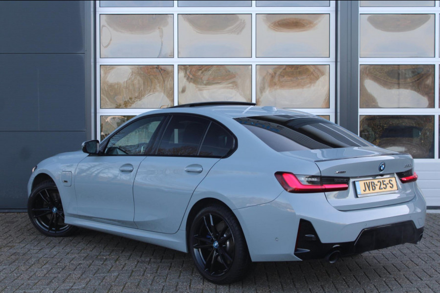 BMW 3-serie 330e xDrive M-Sport Pro | Kuipstoelen | Pano | ACC | HUD | Memory