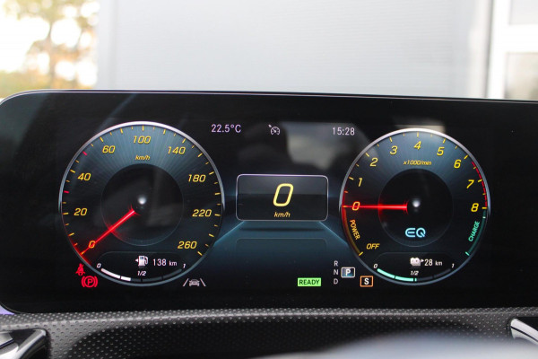 Mercedes-Benz A-Klasse 250 e Limousine AMG Night | Pano | Sfeer | Memory | Camera