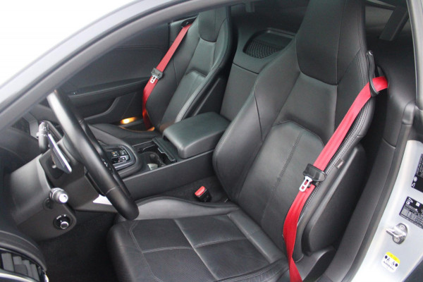 Jaguar F-Type P300 RWD R-Dynamic | Pano | Sportuitlaat | Meridian | 20''