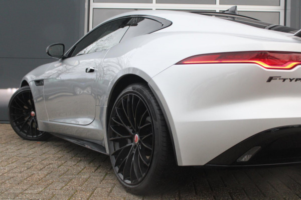 Jaguar F-Type P300 RWD R-Dynamic | Pano | Sportuitlaat | Meridian | 20''