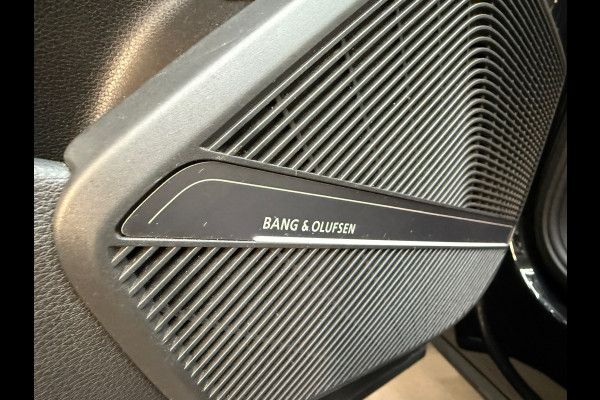 Audi Q5 50 TFSI e 3X S Line Pano|B&O|Trekhaak|Sfeer|Keyless