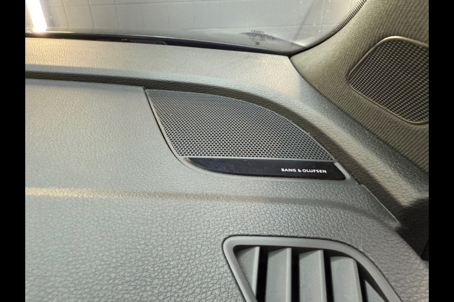 Audi Q5 50 TFSI e 3X S Line Pano|B&O|Trekhaak|Sfeer|Keyless