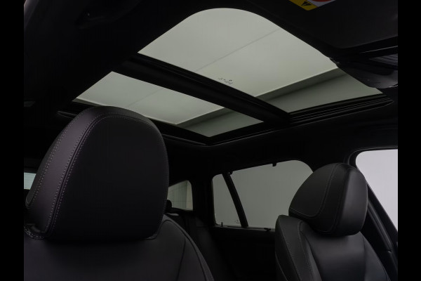 BMW 3 Serie Touring 330e (215kW / 292pk) ** ADAPT. LED, LEDER, PANORAMA, WIDESCR, ADAPT. CRUISE, TREKH, ** 1e EIG - VOL. BMW ONDERH ** ** INFORMEER OOK NAAR ONZE AANTREKKELIJKE FINANCIAL-LEASE TARIEVEN **