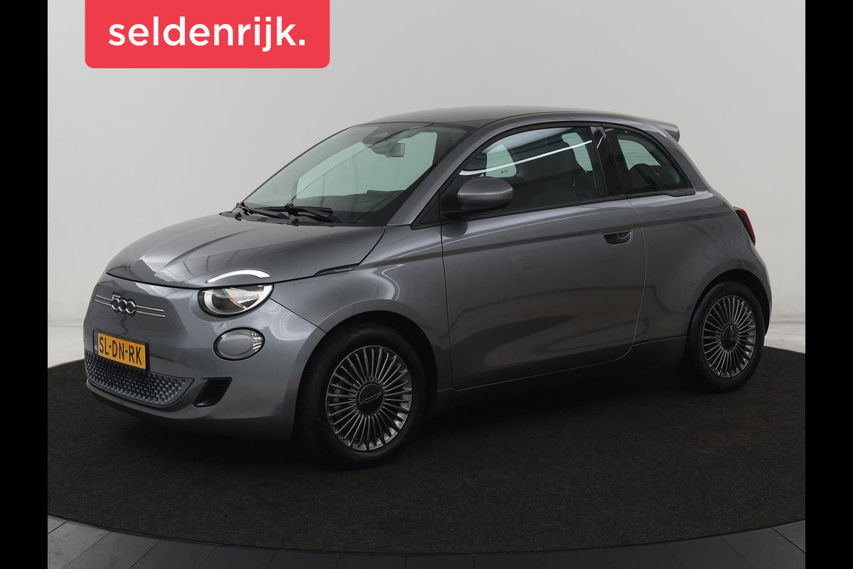 Fiat 500E Icon 42 kWh | 3 Fase | Carplay | Navigatie | Cruise control | Climate control | Bluetooth | 16'' lichtmetalen velgen