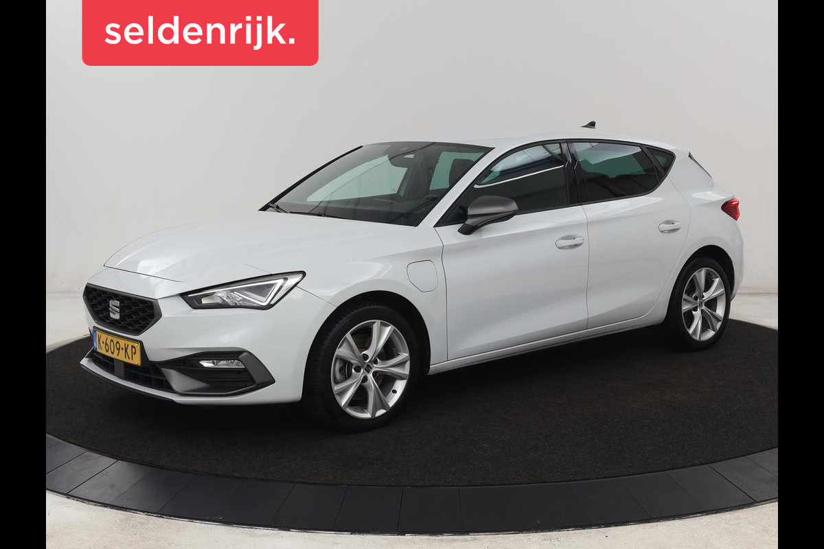 Seat Leon 1.4 TSI eHybrid PHEV FR | Trekhaak | Adaptive cruise | Carplay | Sfeerverlichting | Navigatie | Side Assist | Parkeerhulp | Full LED | Bluetooth | PHEV | Plug In