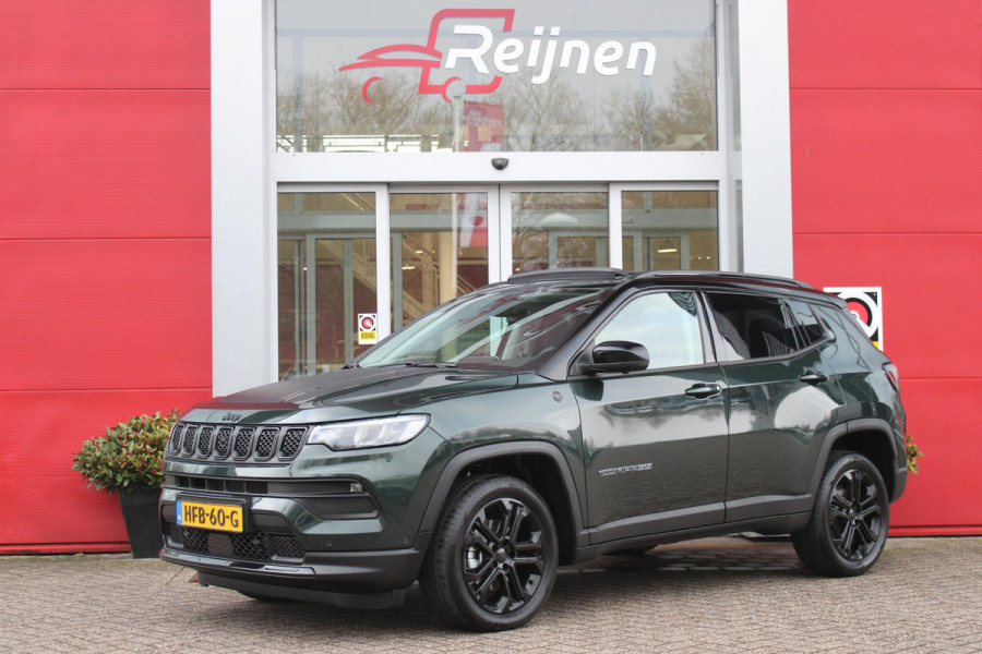Jeep Compass 1.5T 142PK e-Hybrid NORTH STAR | SCHUIF/KANTEL DAK | UNIEKE KLEUR! "TECHNO GREEN" | WINTERPACK: STOEL/STUUR/PARKEERNSENSOREN/RUITENSPROEIER VERWARMBAAR | SAFETY PACK: 360° CAMERA/DODEHOEK BEWAKING/BUITENSPIEGELS MET INSTAPVERLICHTING | 10,1" TOUCHSCREEN MET NAVIGATIE/ADAPTIVE CRUISE CONTROL INCL LANE CENTERING ASSIST/VERKEERSBORDEN INFORMATIE/DRAADLOZE TELEFOONLADER/HANDSFREE ELEKTRISCH BEDIENBARE ACHTERKLEP | PREMIUM AUDIO SYSTEEM MET 9 SPEAKERS & SUBWOOVER "ALPINE" | KEYLESS ENTRY | DRAADLOZE APPLE CARPLAY/ANDROID AUTO | 18" LICHTMETALEN VELGEN | TWO TONE ZWART DAK |