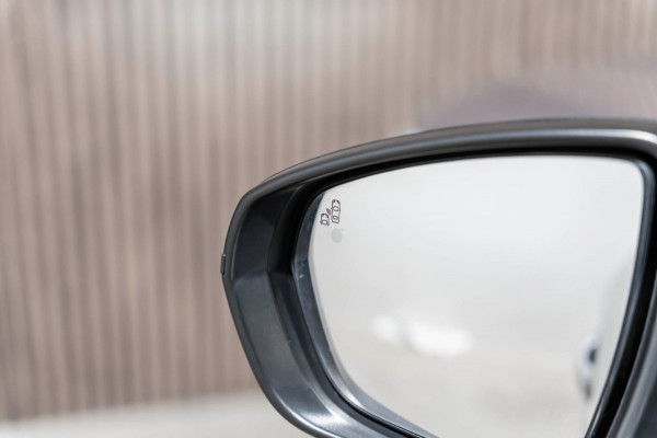 Opel Grandland X 1.6 Turbo Innovation 180PK AUT LED NAVI CARPLAY