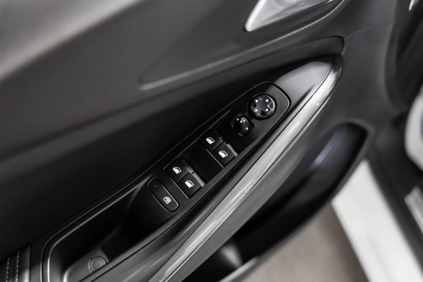 Opel Grandland X 1.6 Turbo Ultimate LED CAMERA LEDER AUTOMAAT
