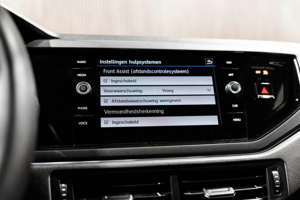 Volkswagen Polo 1.0 TSI R-Line DSG LED CRUISE PDC 2020