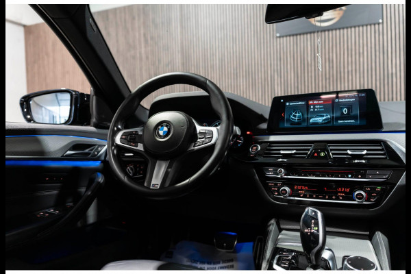 BMW 5 Serie 520i M Sport LED CAMRERA LEDER HARMAN KARDON FULL