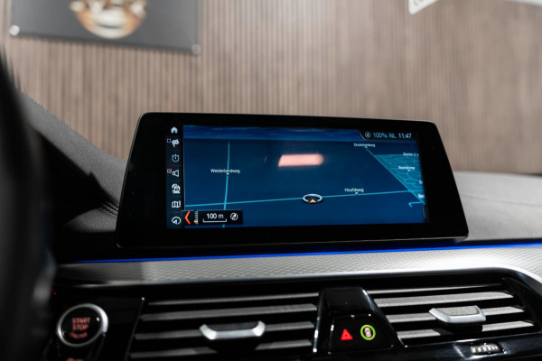 BMW 5 Serie 520i M Sport LED CAMRERA LEDER HARMAN KARDON FULL