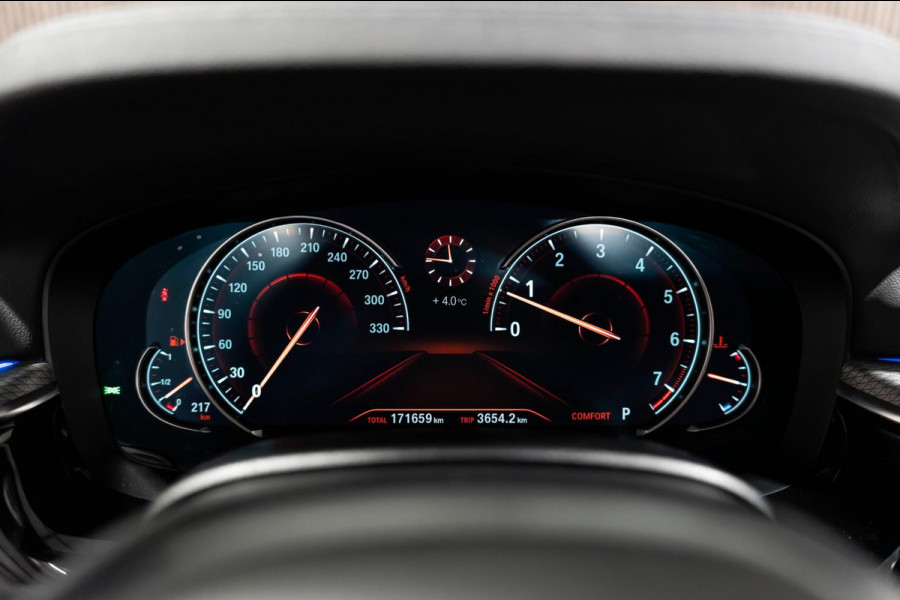 BMW 5 Serie 520i M Sport LED CAMRERA LEDER HARMAN KARDON FULL