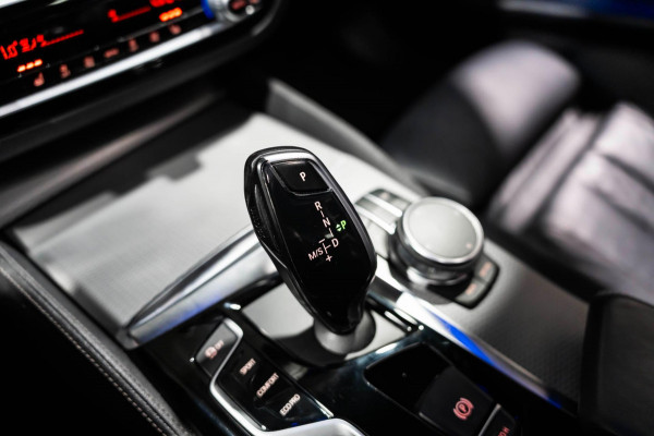 BMW 5 Serie 520i M Sport LED CAMRERA LEDER HARMAN KARDON FULL