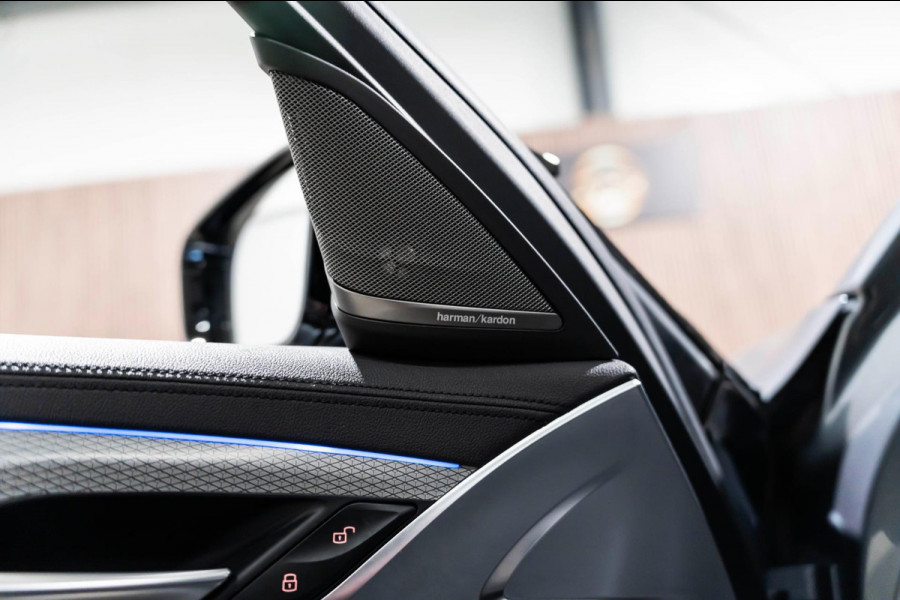 BMW 5 Serie 520i M Sport LED CAMRERA LEDER HARMAN KARDON FULL