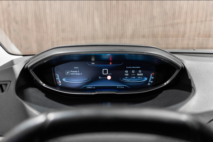 Peugeot 5008 1.2 7P LED PANO PDC