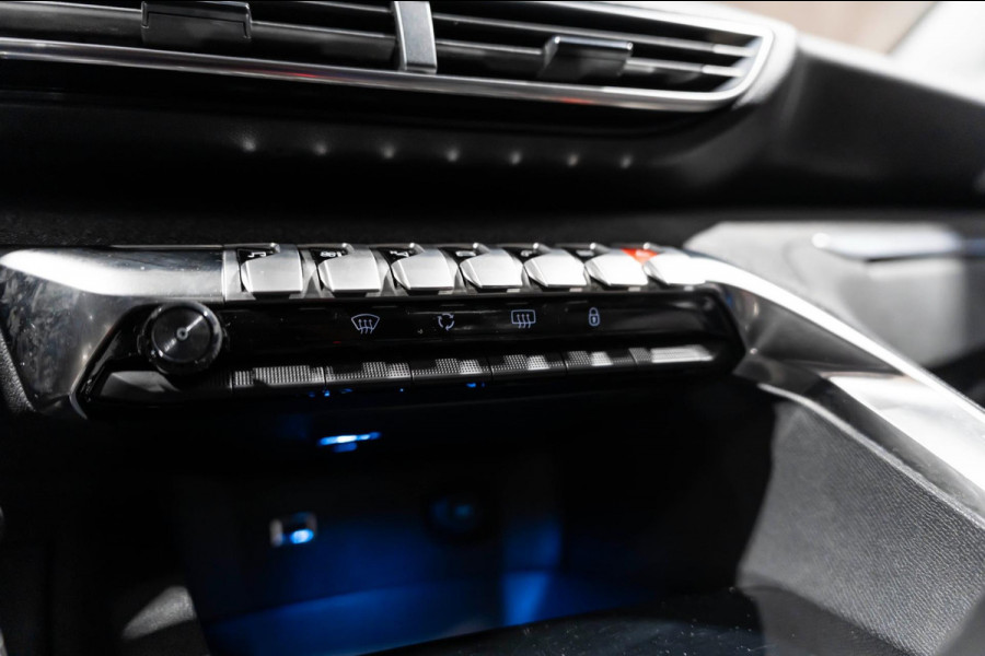 Peugeot 5008 1.2 7P LED PANO PDC