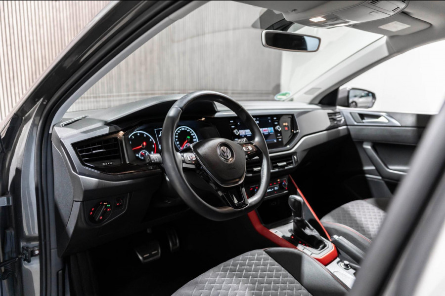 Volkswagen Polo 1.0 TSI Highline 2018 CLIMA PDC