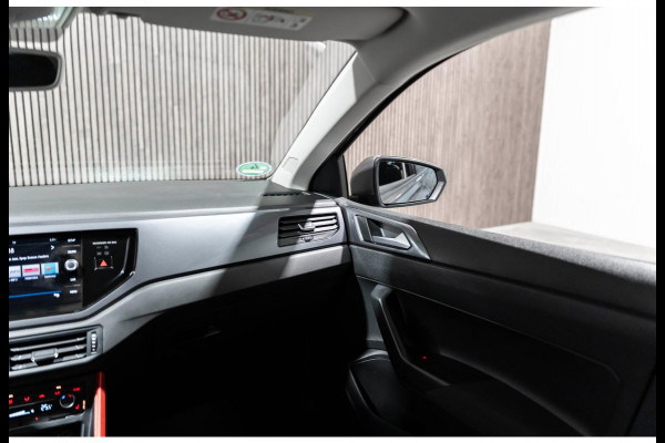 Volkswagen Polo 1.0 TSI Highline 2018 CLIMA PDC