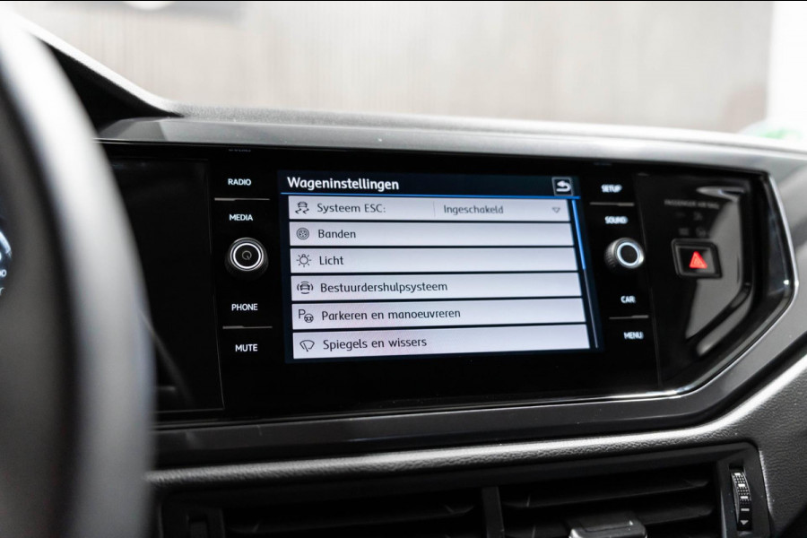 Volkswagen Polo 1.0 TSI Highline 2018 CLIMA PDC