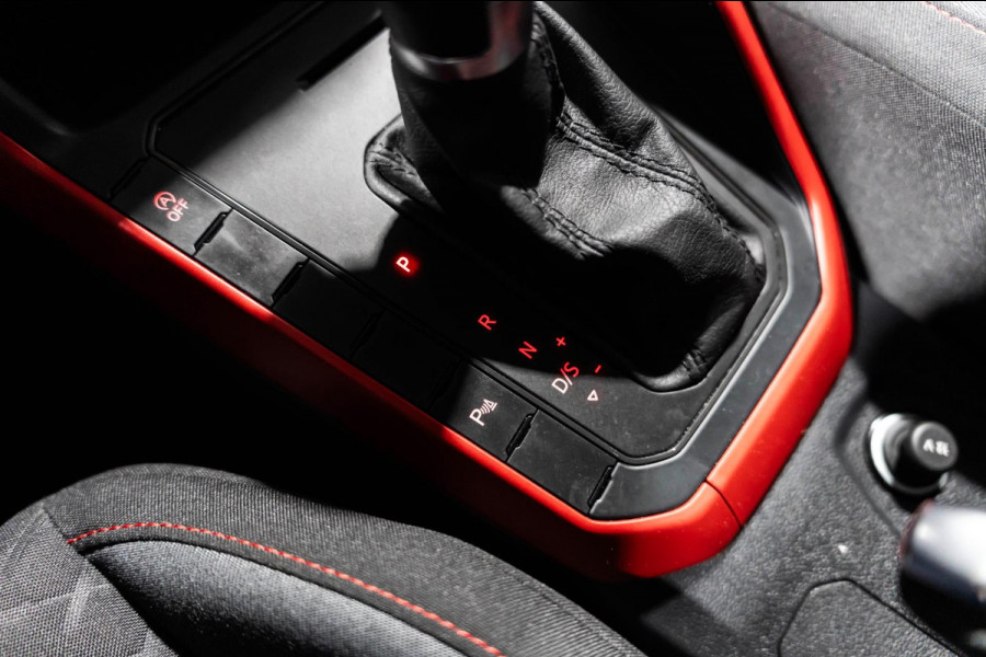 Volkswagen Polo 1.0 TSI Highline 2018 CLIMA PDC