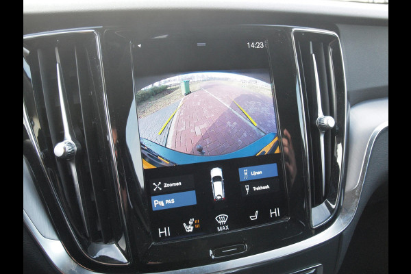 Volvo V60 2.0 B3 Momentum Advantage | Camera | Trekhaak | Apple Carplay | Cruise Control |