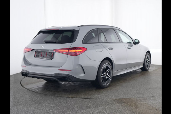 Mercedes-Benz C-Klasse Estate 300 e AMG Plug-In Hybride AMG Line | Night Pakket | Memory Voorstoelen | Easy-Pack Achterklep | Stuur en Stoelverwarming. Inclusief 24 maanden Mercedes-Benz Certified garantie voor Europa.