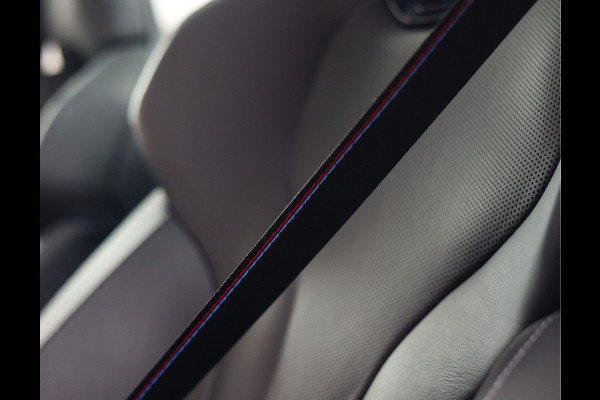 BMW 5 Serie Touring 550e xDrive | Pano - Trekhaak - Bow&Wil