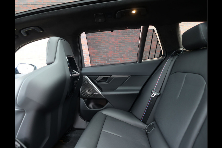 BMW 5 Serie Touring 550e xDrive | Pano - Trekhaak - Bow&Wil