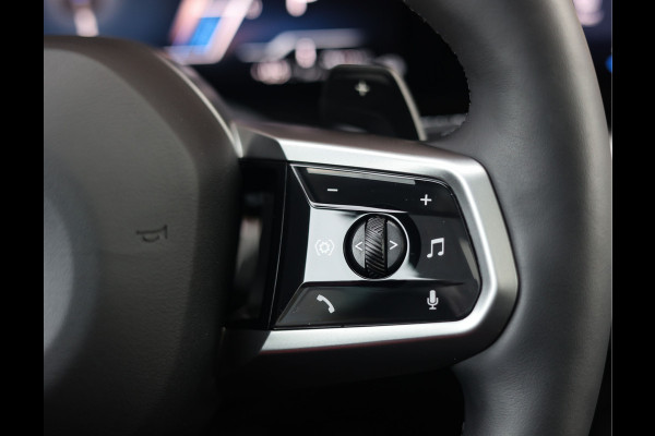 BMW 5 Serie Touring 550e xDrive | Pano - Trekhaak - Bow&Wil