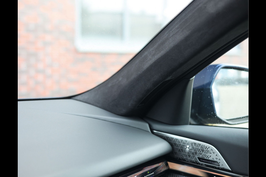 BMW 5 Serie Touring 550e xDrive | Pano - Trekhaak - Bow&Wil