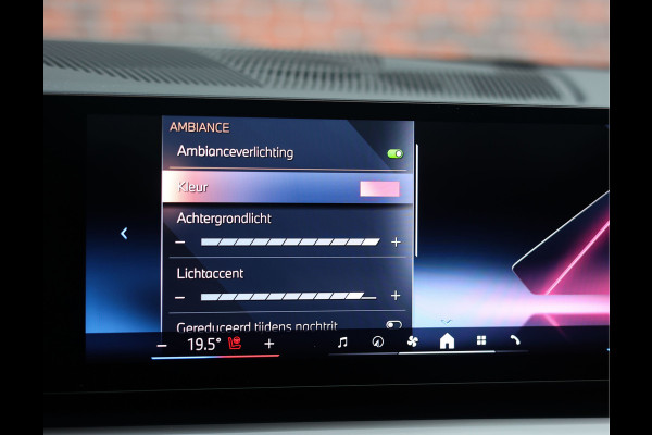 BMW 5 Serie Touring 550e xDrive | Pano - Trekhaak - Bow&Wil