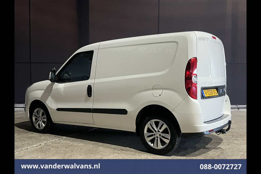 Opel Combo 1.3 CDTi 96pk L1H1 Euro6 inrichting Airco | LM velgen | Trekhaak | Cruisecontrol | Stoelverwarming Parkeersensoren, Bluetooth-telefoonvoorbereiding