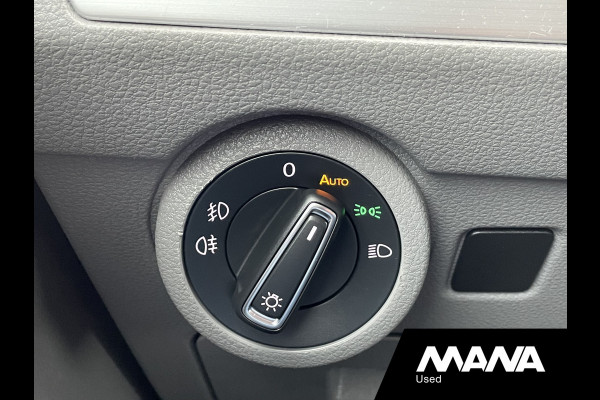 Volkswagen Transporter 2.0TDI 150PK L2H1 DC BULLI Automaat Adaptive cruise LED Alcantara Camera Trekhaak