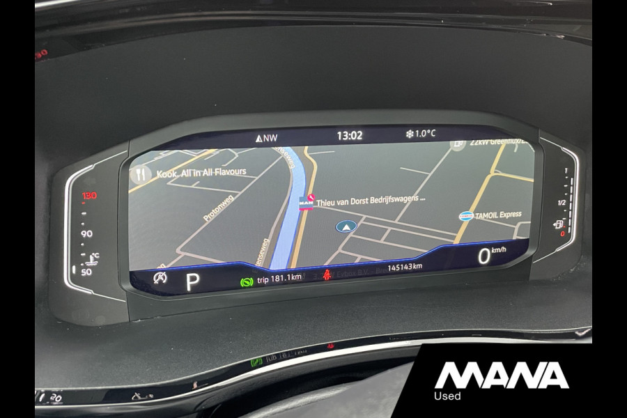 Volkswagen Transporter 2.0TDI 150PK L2H1 DC BULLI Automaat Adaptive cruise LED Alcantara Camera Trekhaak