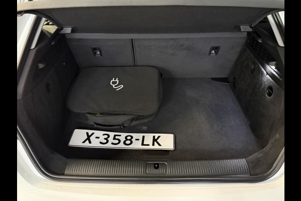 Audi A3 Sportback 1.4 e-tron Sport | Keyless Entry/Start | Stoelverwarming | Navigatie | Trekhaak | BTW
