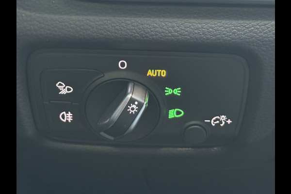 Audi A3 Sportback 1.4 e-tron Sport | Keyless Entry/Start | Stoelverwarming | Navigatie | Trekhaak | BTW