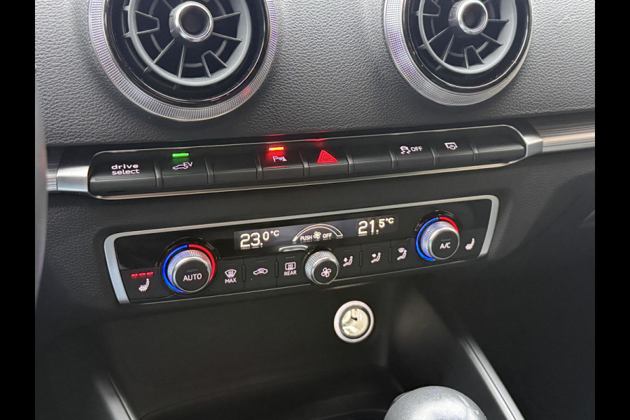 Audi A3 Sportback 1.4 e-tron Sport | Keyless Entry/Start | Stoelverwarming | Navigatie | Trekhaak | BTW
