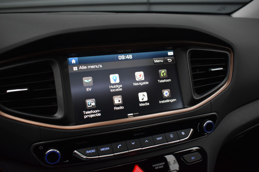 Hyundai IONIQ Premium EV | Schuif/kanteldak | Adaptive cruise control | Lederen Bekleding | Stoelverwarming V+A |  Stoelventilatie |