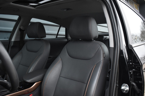 Hyundai IONIQ Premium EV | Schuif/kanteldak | Adaptive cruise control | Lederen Bekleding | Stoelverwarming V+A |  Stoelventilatie |
