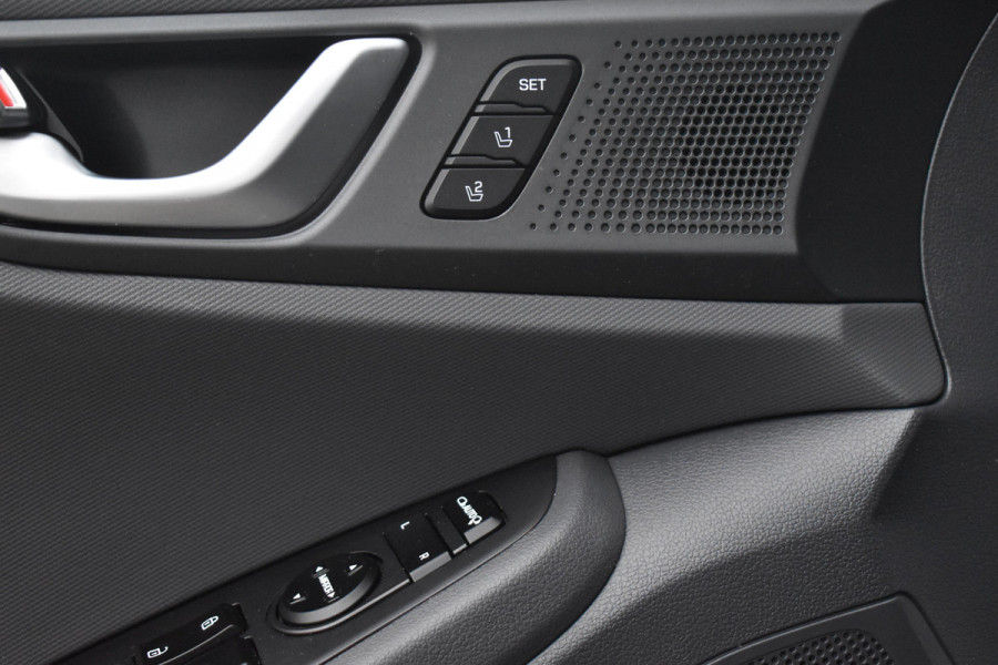 Hyundai IONIQ Premium EV | Schuif/kanteldak | Adaptive cruise control | Lederen Bekleding | Stoelverwarming V+A |  Stoelventilatie |