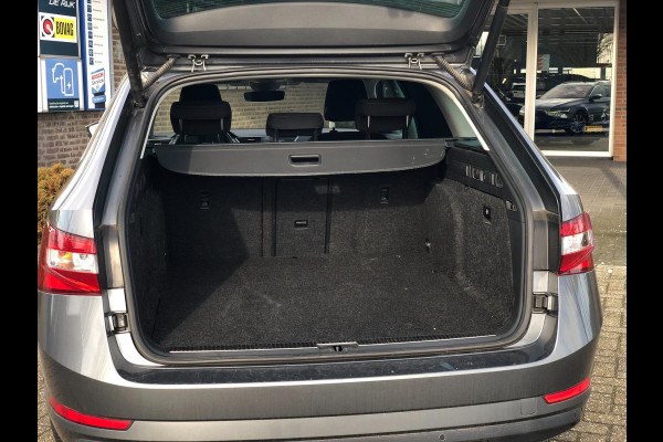 Škoda Superb Combi 1.4 TSI iV Business Edition Plus PHEV | Navi, 360 Camera, Stoel+Achterb.verw., ACC, El. A.klep | Dealeroh. |