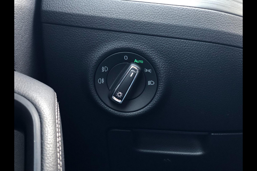 Škoda Superb Combi 1.4 TSI iV Business Edition Plus PHEV | Navi, 360 Camera, Stoel+Achterb.verw., ACC, El. A.klep | Dealeroh. |