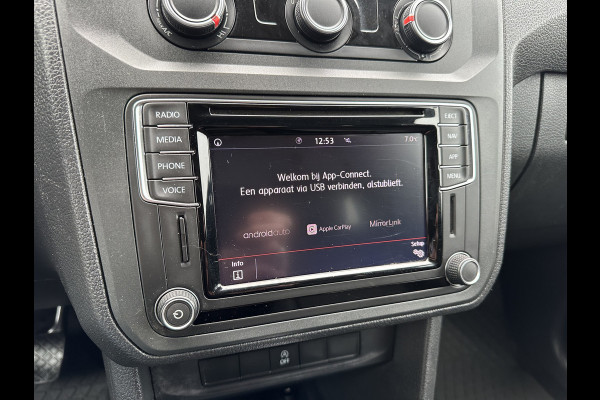 Volkswagen Caddy 1.4 TSI BENZINE AUTOMAAT !! / BPM VRIJ / IMPERIAAL / TREKHAAK / INRICHTING / NAVI / AIRCO / CRUISE