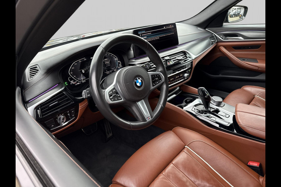 BMW 5 Serie Touring 530e Business Edition Plus Trekhaak | M Pakket | Laser Light |