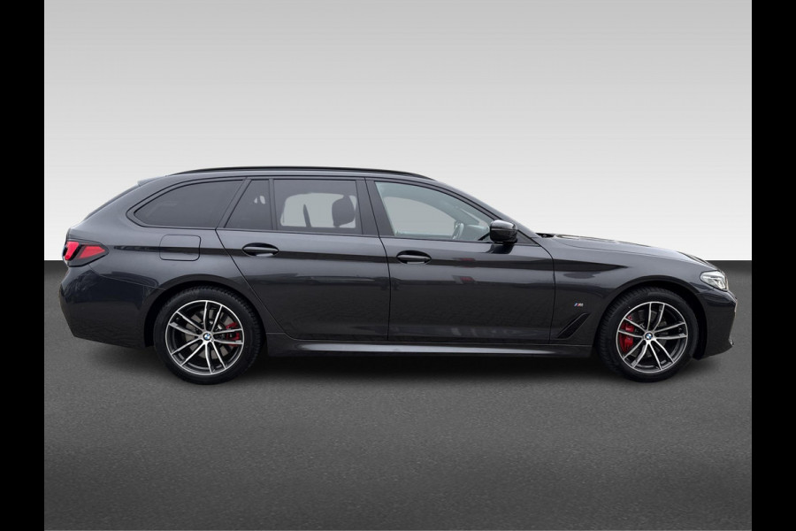 BMW 5 Serie Touring 530e Business Edition Plus Trekhaak | M Pakket | Laser Light |