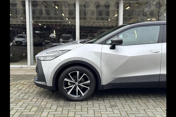 Toyota C-HR 1.8 Hybrid First edition | Dodehoekherkenning, Stoel + Stuurverwarming, Groot scherm, Parkeersensoren