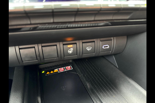 Toyota C-HR 1.8 Hybrid First edition | Dodehoekherkenning, Stoel + Stuurverwarming, Groot scherm, Parkeersensoren